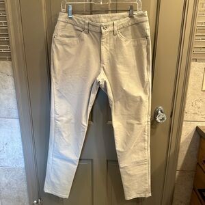 Lululemon 31W x 32L Khaki Pants